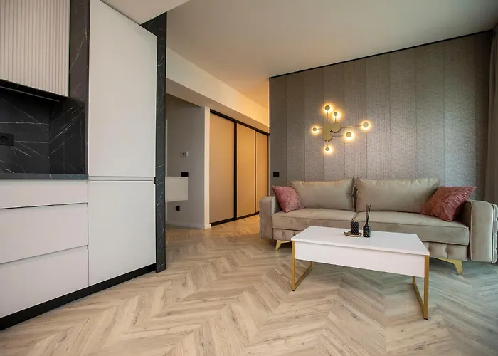 Boudoir 139 Tower 14-18th Floor